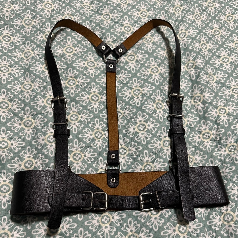 Black leather adjustable harness